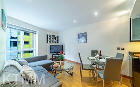 U2 Private Home In The Heart Of Canary Wharf Near Bank Street & South Quay & Next To Novotel